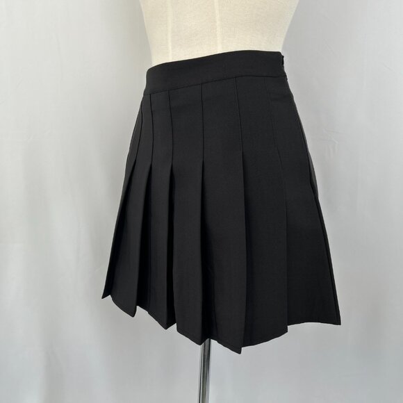 NWOT Black pleated Mini skirt With Shorts Size XS - Picture 3 of 8